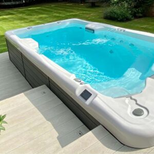 Danube W-Flow Grand Prix Premium-Swim spa